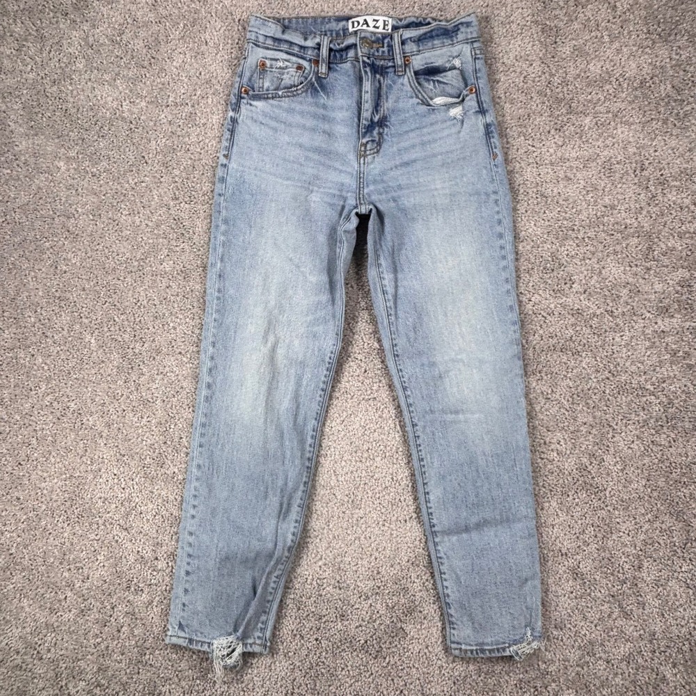 DAZE Tough Love High Rise Straight Leg Distressed Light Wash‎ Jeans 24